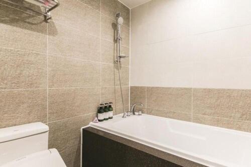 Hotel Chicago Changwon Εξωτερικό φωτογραφία