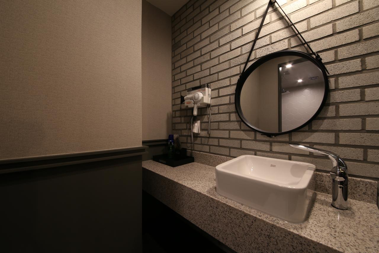 Hotel Chicago Changwon Εξωτερικό φωτογραφία