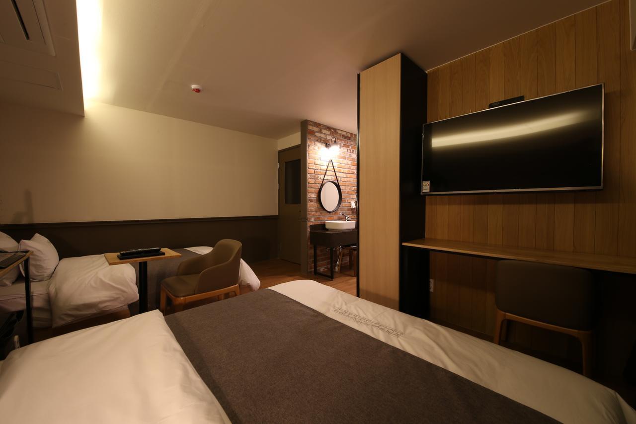 Hotel Chicago Changwon Εξωτερικό φωτογραφία
