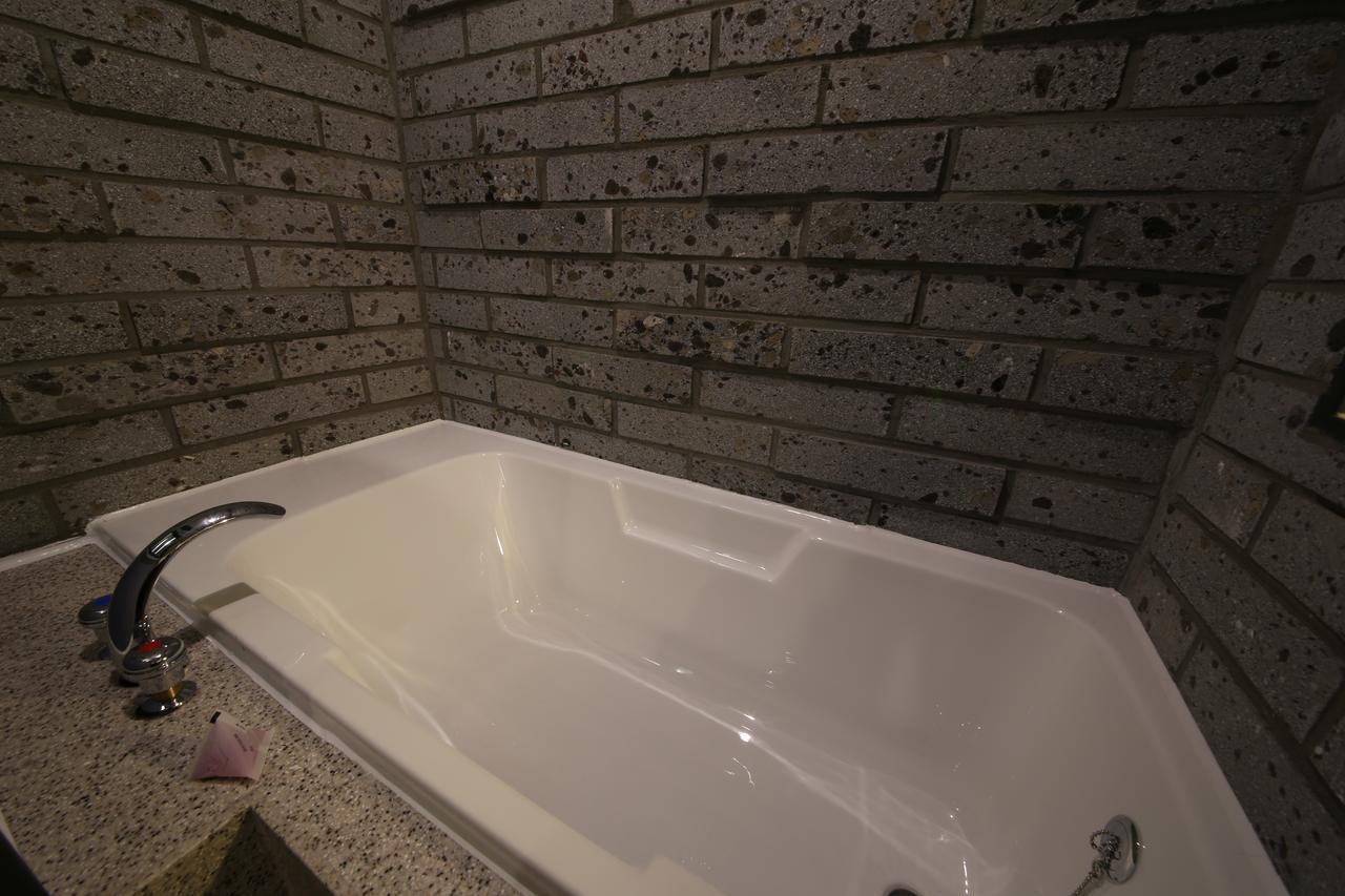 Hotel Chicago Changwon Εξωτερικό φωτογραφία